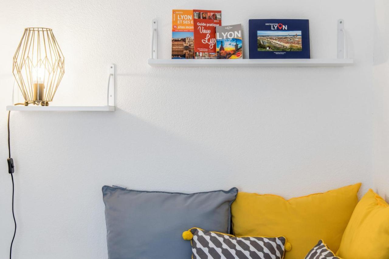 Modern studio in central Lione Esterno foto