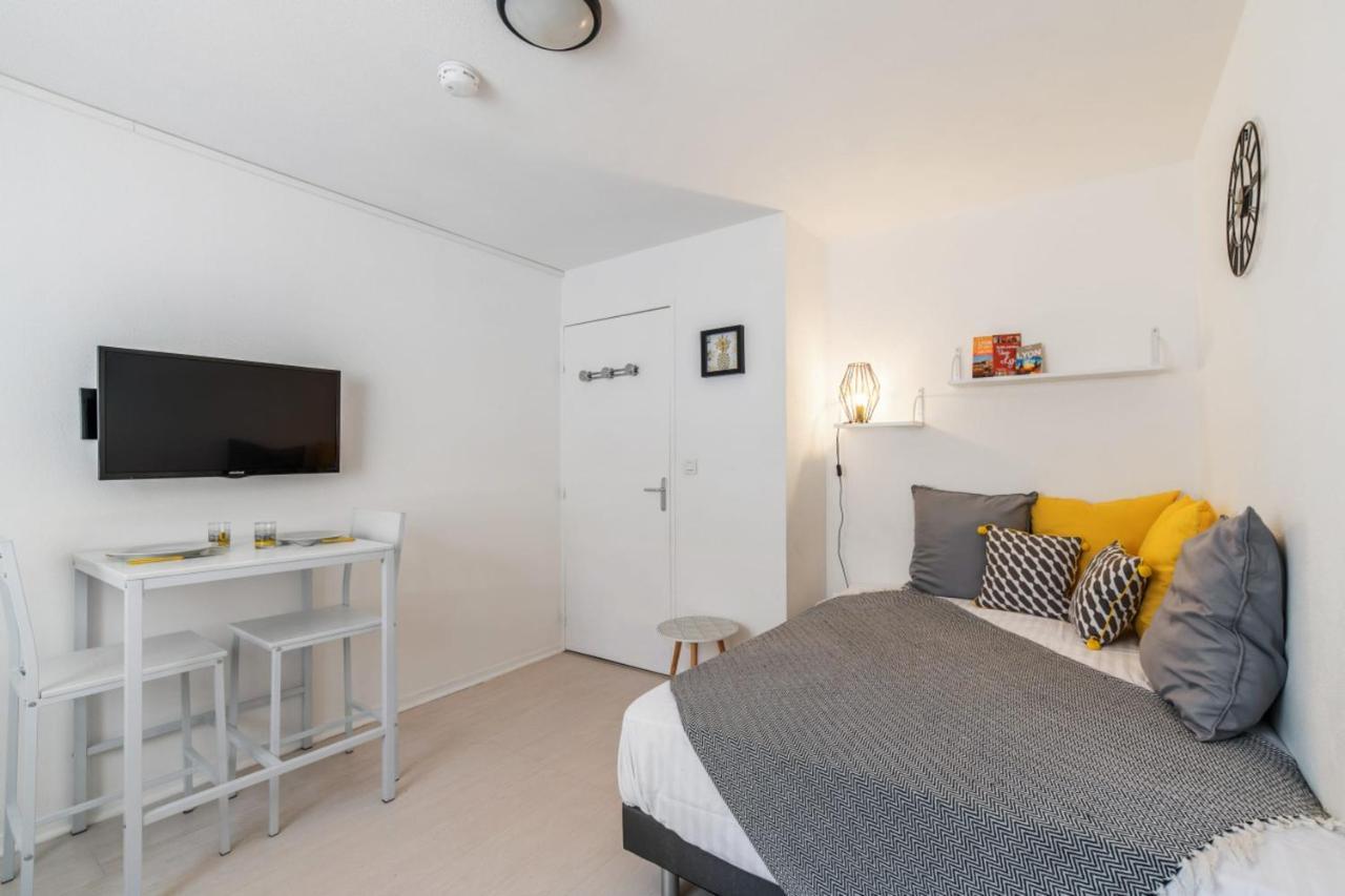 Modern studio in central Lione Esterno foto
