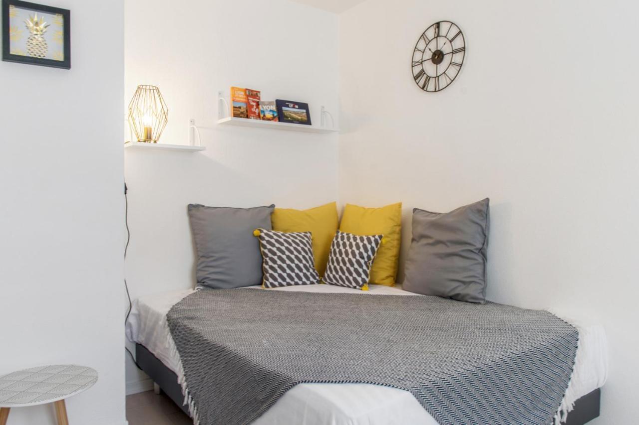 Modern studio in central Lione Esterno foto